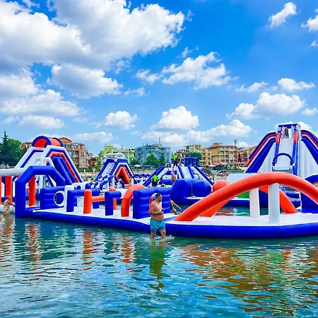 Poseidon Private Апартамент *